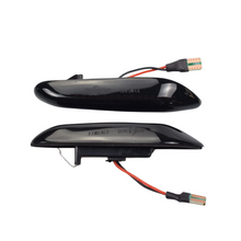 Učitaj sliku u galeriji, LED Dinamicki migavci BMW E90 E91 E92 E87 E60 E46 Zatamnjeni