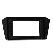 Učitaj sliku u galeriji, blenda za multimediju VW Passat B8 10.1 inča OEM
