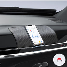 Učitaj sliku u galeriji, Neklizajuća Anti-Slip Podloga za Auto