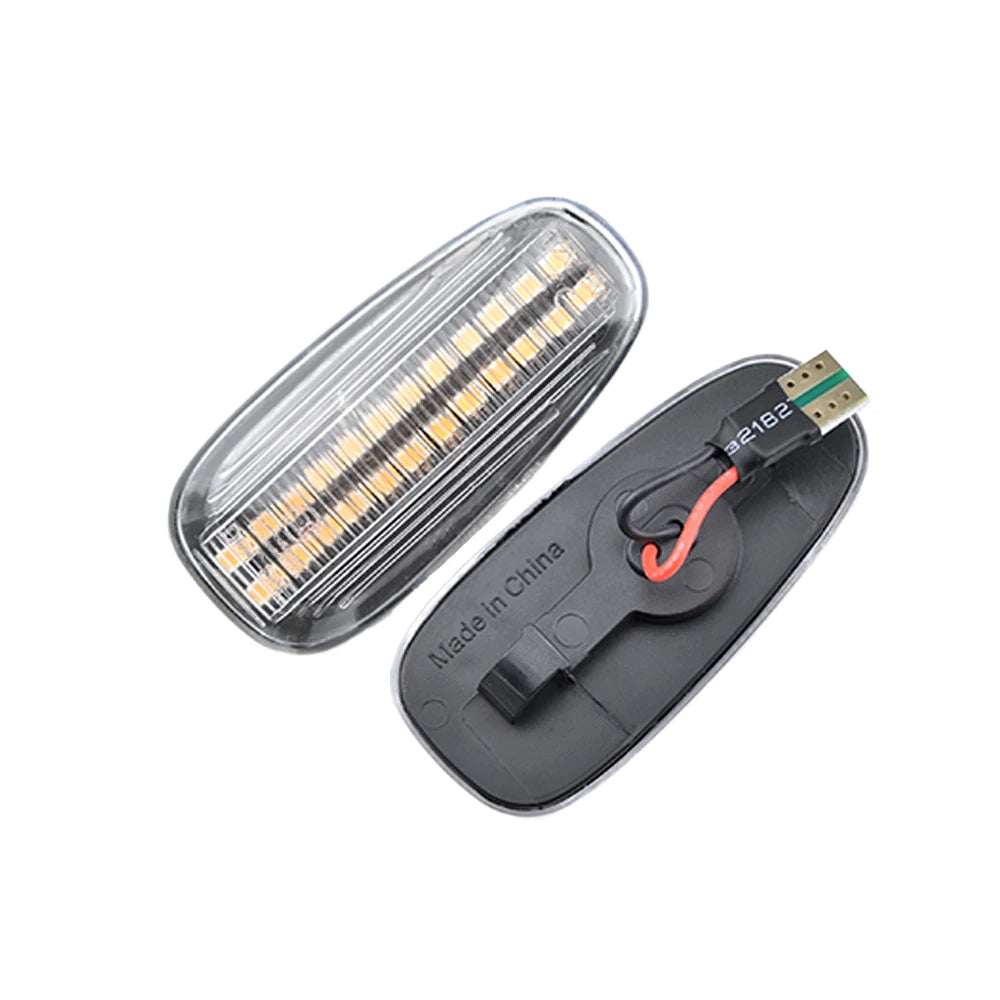LED dinamički migavci Opel Astra G/Zafira A providni – detalj
