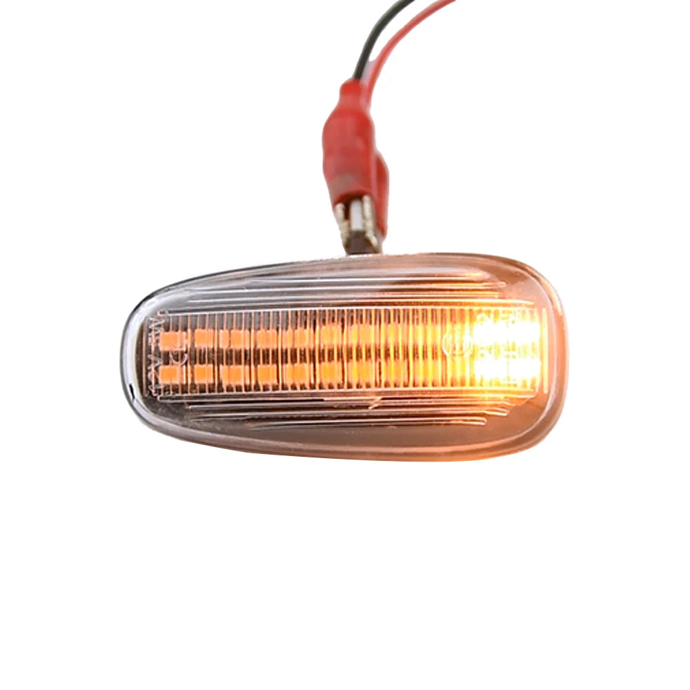 LED dinamički migavci Opel Astra G/Zafira A providni – detalj