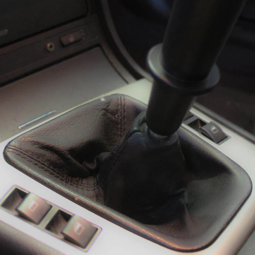 Koža ručice menjača BMW E46 – detalj šava