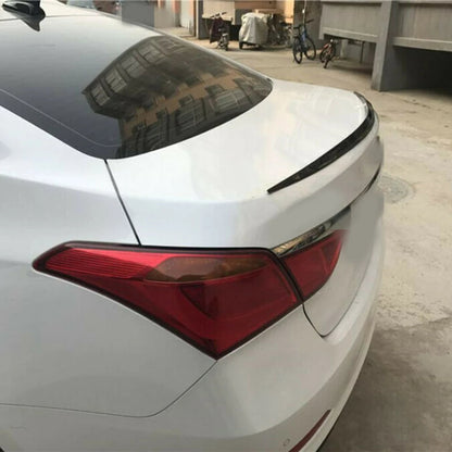 Primer na hatchback modelu – čist sportski izgled bez bušenja